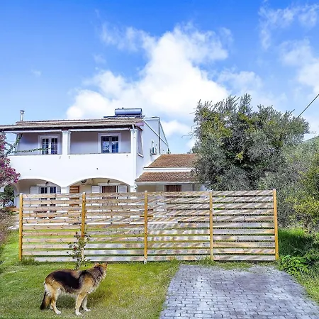 Ulysses Rest شقة فندقية *